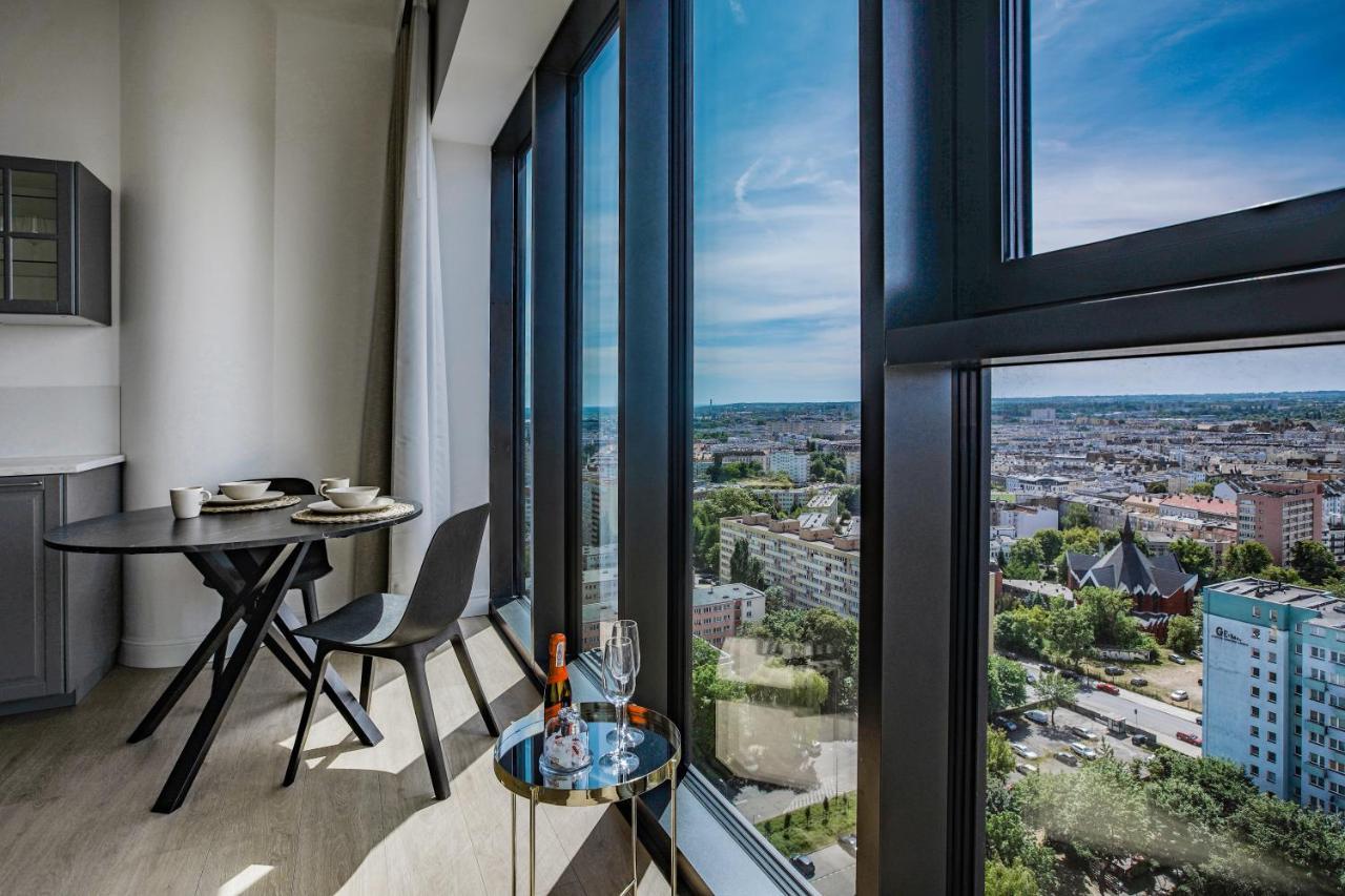 Hanza Tower